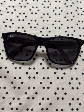 Ray-Ban Black Rectangular Sunglasses with Dark Lenses